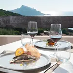 리조트 Village 4*