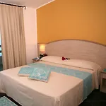 Village 4* 카스텔사르도