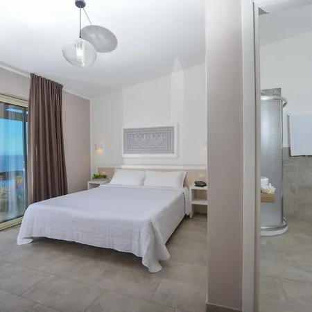 Village 4*