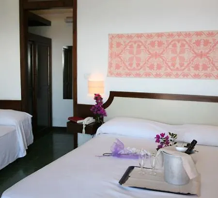 Village Resort 4*